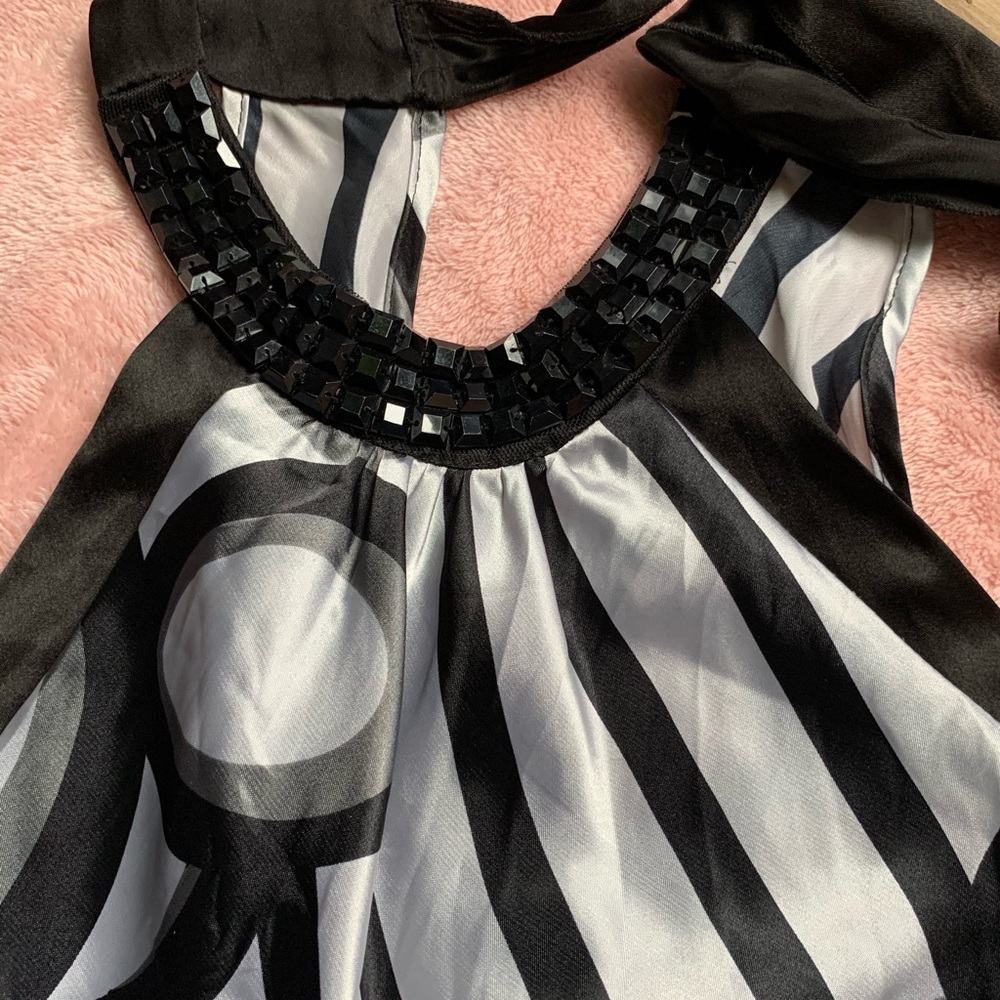 blouse - Picture 3 of 4